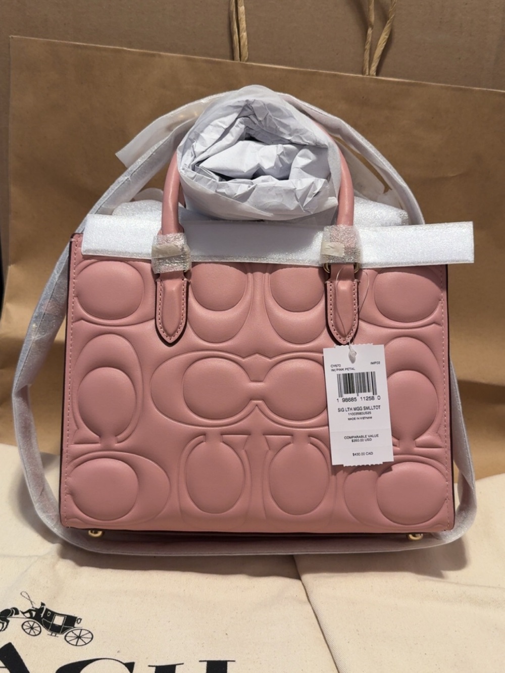 Maggie Tote in signature smooth leather - Picture 11 of 13